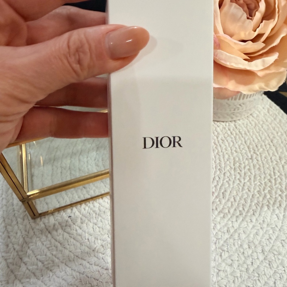 DIOR Letter Pearl Bracelet Gold Tone (Novelty/GWP) SEALED in Box - NEW - Picture 13 of 14